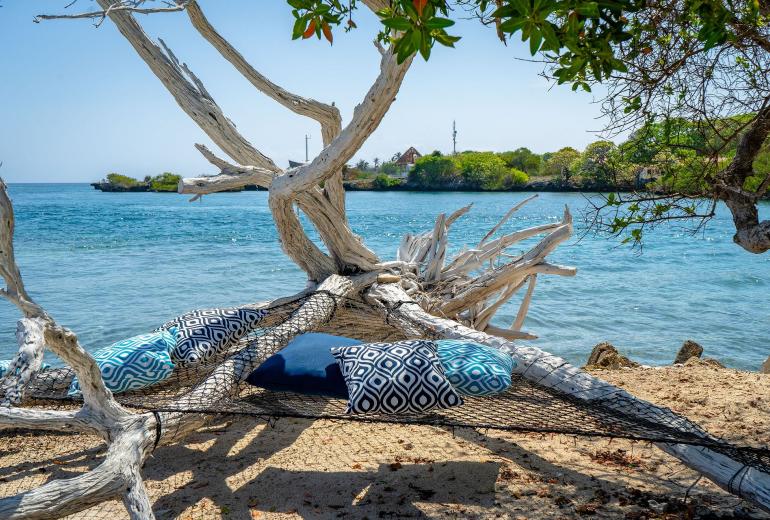 Car018 - Paradise island in Islas del Rosario, Cartagena