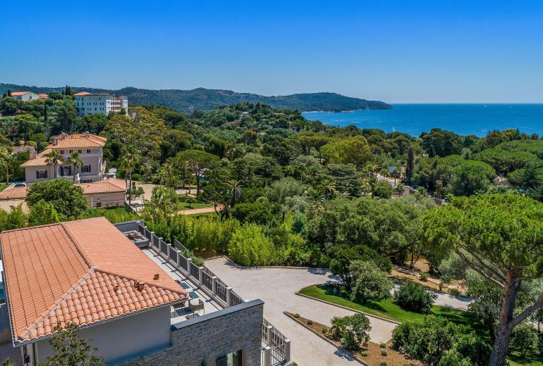 Azu017 - Villa Privée avec Jacuzzi sur le Toit, Côte d'Azur