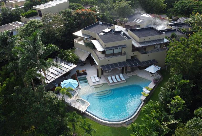 Anp034 - Espectacular casa con teatrino y piscina en Anapoima