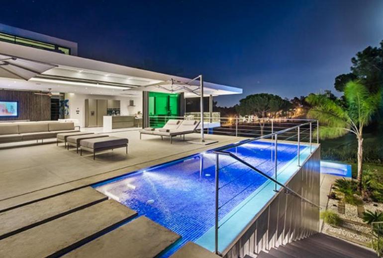 Alg026 - Villa ultramoderna en el Barrio Golf Leste