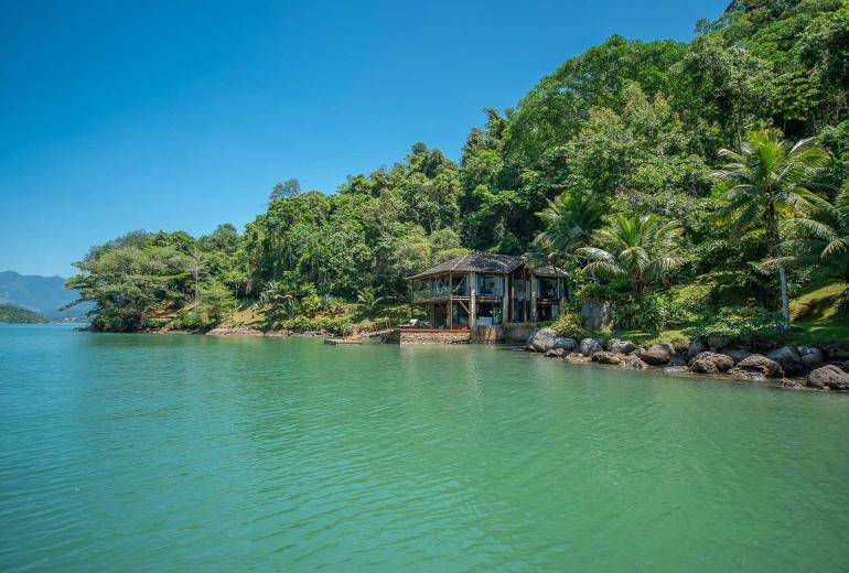Pty014 - Exuberante loft privativo à beira-mar em Paraty