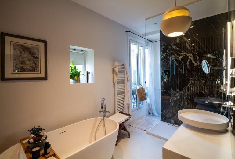 Par059 - Luxury penthouse next to Trocadero