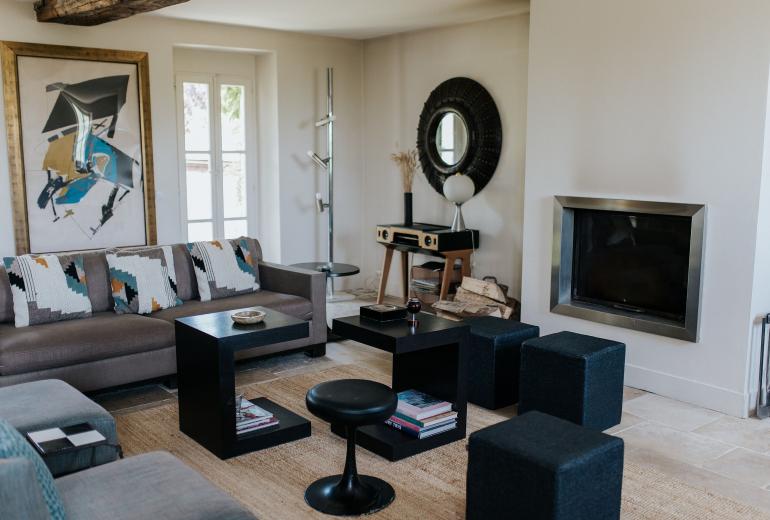 Idf001 - Breathtaking farm with 13 bedrooms