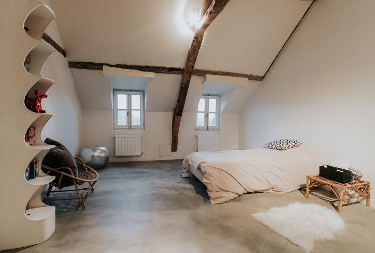 Idf001 - Breathtaking farm with 13 bedrooms