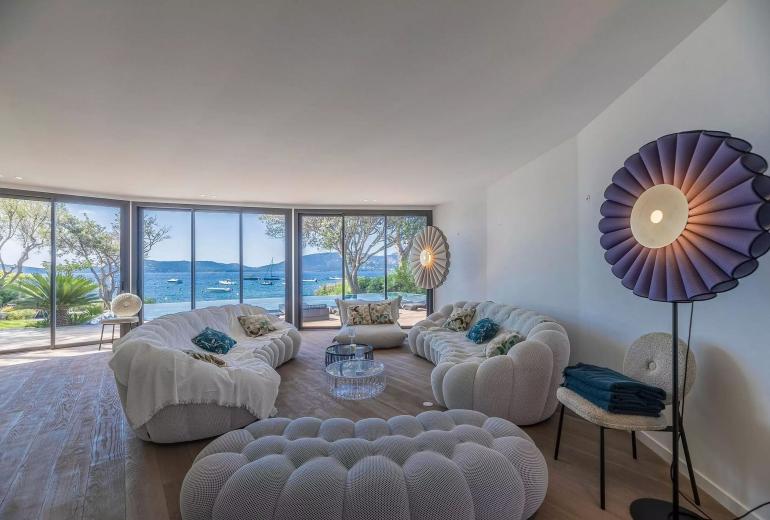 Cor001 - Luxuosa Villa Contemporânea na Corsica