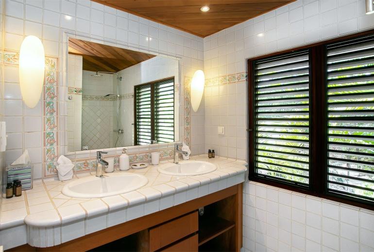 Sxm011 – Acogedora villa frente al mar en Baie Longue Beach