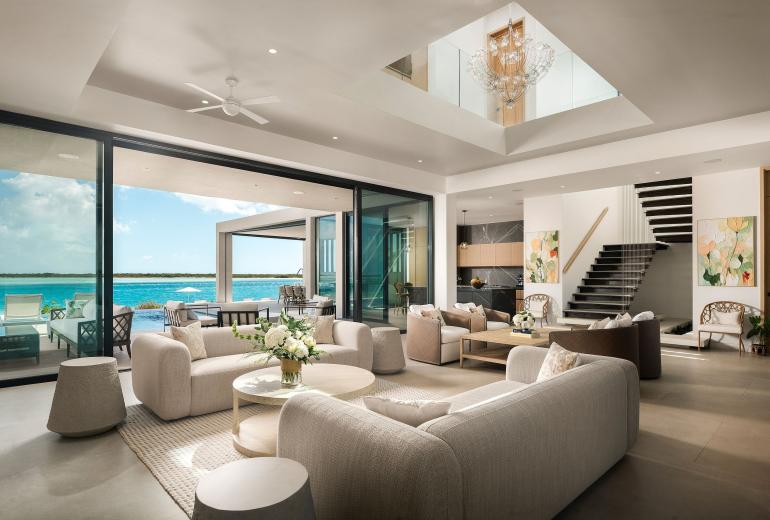 Tci002 – Elegante villa frente al mar en Grace Bay