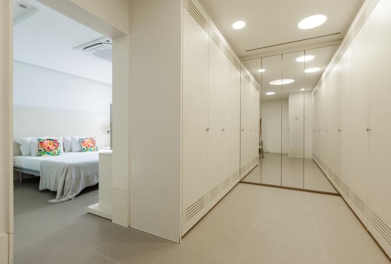 Rio432 – Sophisticated Oceanfront in Ipanema