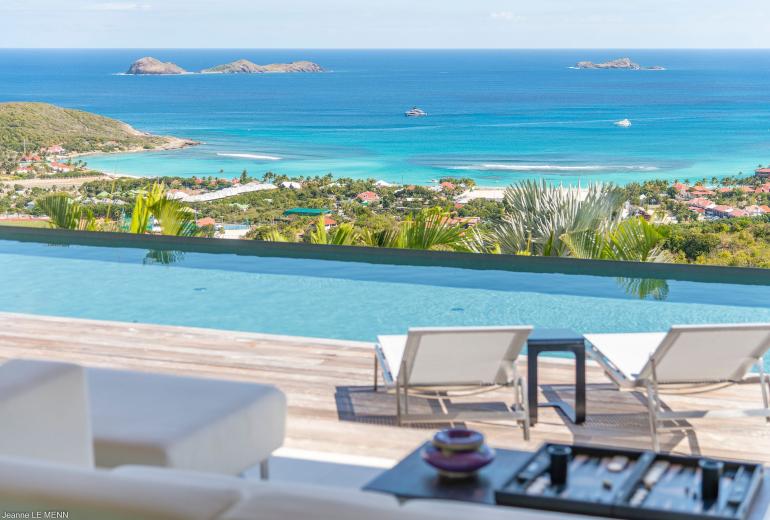 Stb007 – Modern villa with ocean views in Lurin