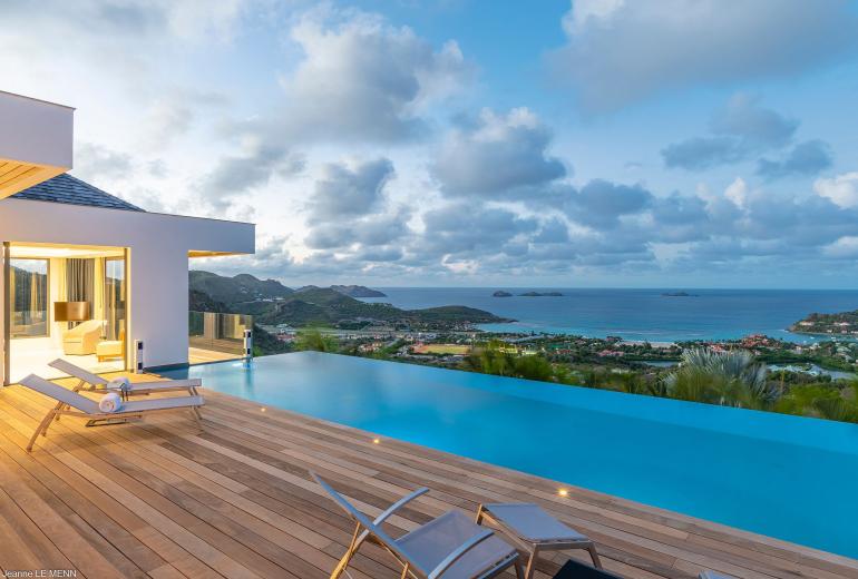 Stb007 – Modern villa with ocean views in Lurin