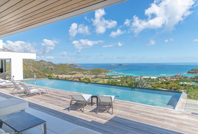 Stb007 – Modern villa with ocean views in Lurin