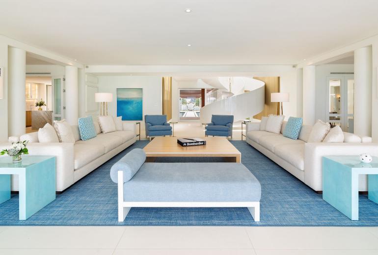 Tci003 – Villa moderne en bord de mer à Grace Bay