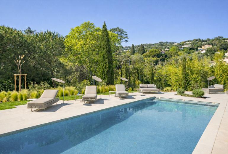 Azu128 – Elegante villa con jardín, piscina en Cannes
