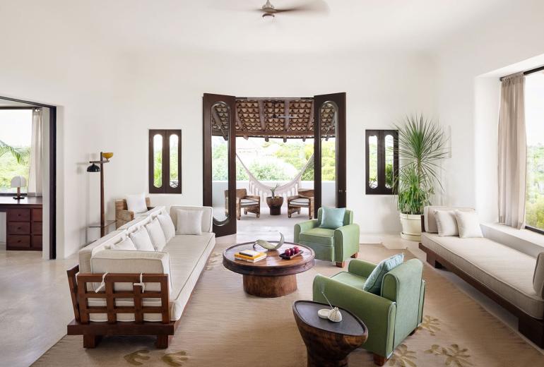 Xpu002 – Private beachfront villa with rooftop terraces in Xpu-Ha