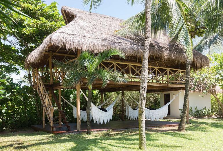 Xpu002 – Private beachfront villa with rooftop terraces in Xpu-Ha