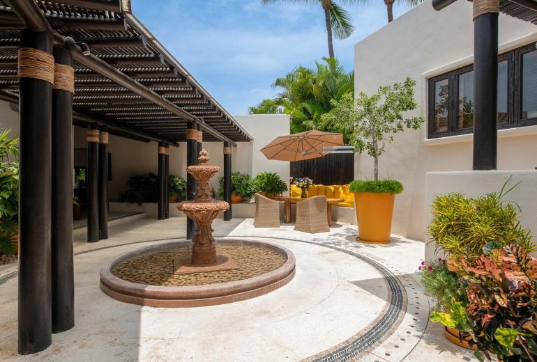 Ptm040 – Ocean-view villa in Four Seasons Punta Mita