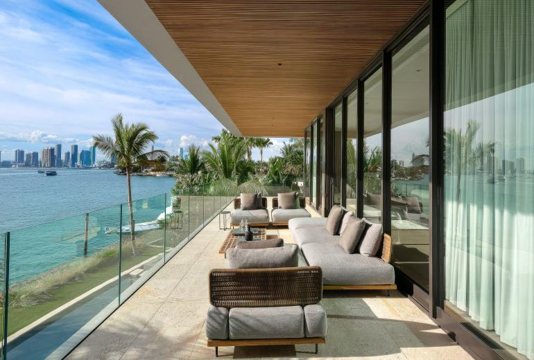 Mia006 - Designer Waterfront Residence in Miami