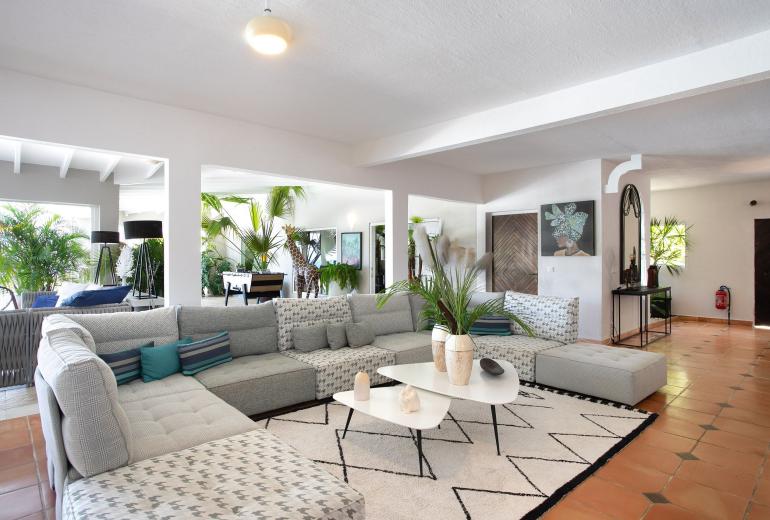 Sxm016 – Ocean-view estate with guest cottage in Anse Marcel