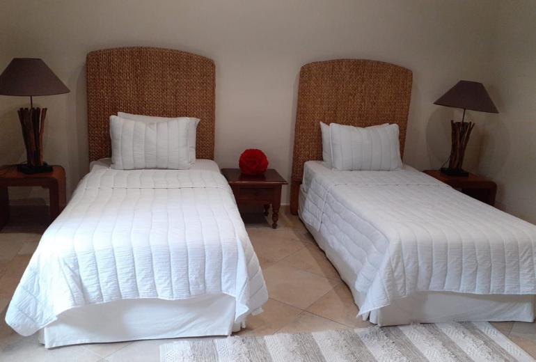 Sxm026 – Villa con playa privada en Terres Basses