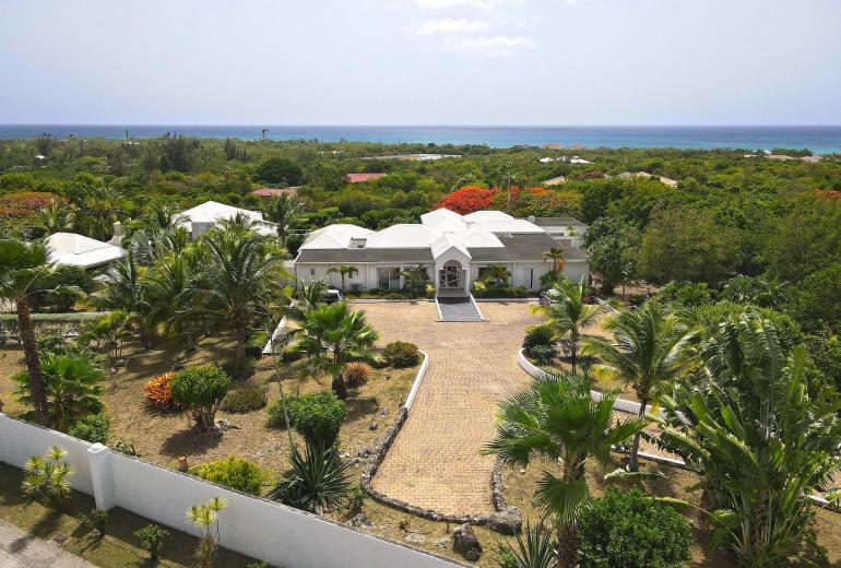 Sxm033 – Villa con vista al mar y piscina en Terres Basses