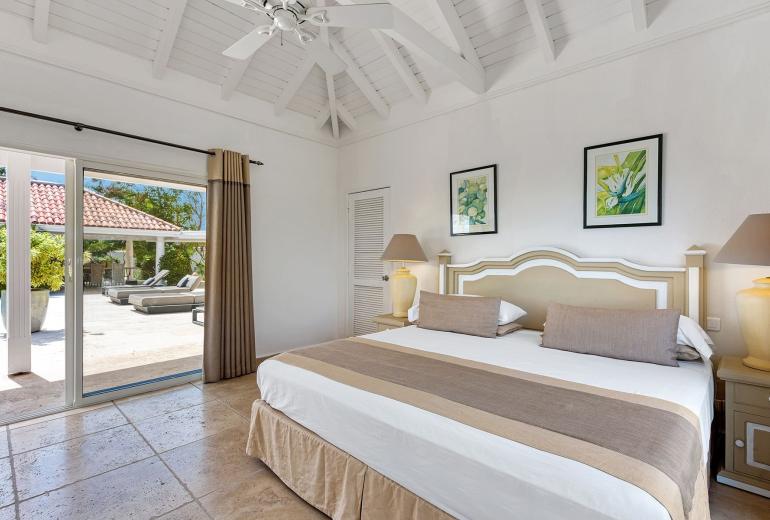 Sxm039 – Villa de charme avec jardin à Terres Basses