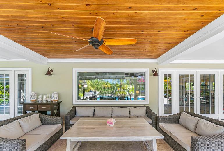 Bhs021 - Villa frente al agua con piscina privada en Great Exuma