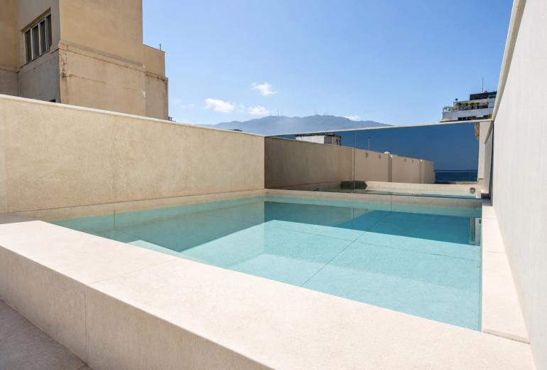 Rio312 - Fully renovated penthouse on Vieira Souto
