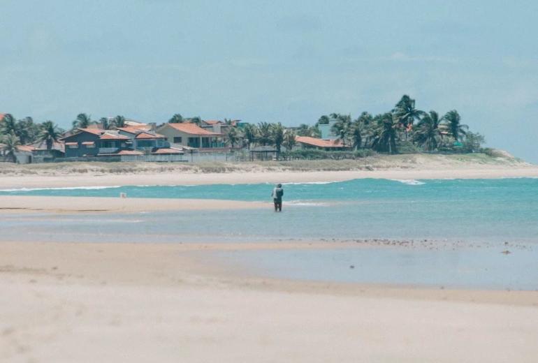 Tab001 - Beachfront boutique inn and restaurant in Camurupim Beach