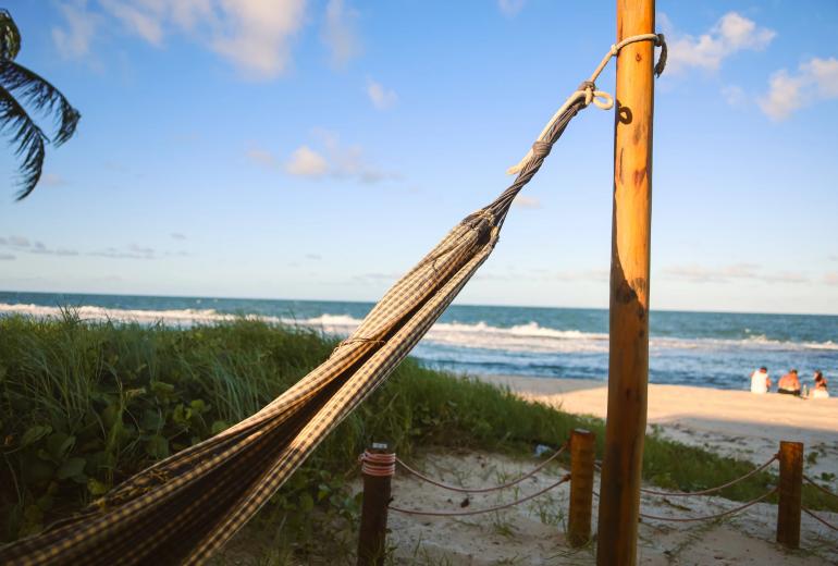 Tab001 - Beachfront boutique inn and restaurant in Camurupim Beach